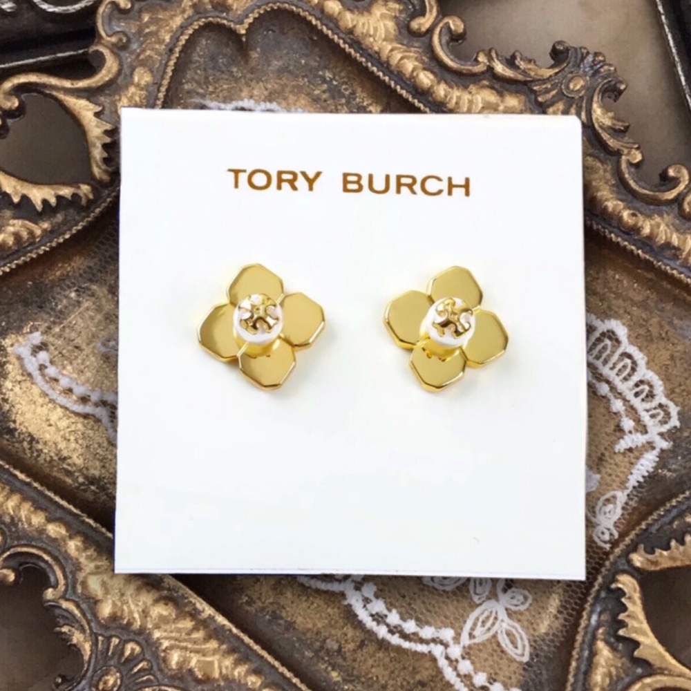 TORY BURCH • Babylon Pearl Earrings • Gold - Picture 9 of 10